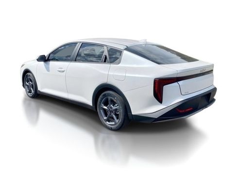New 2026 Kia K4 FWD image 5