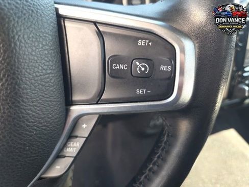 Used 2024 RAM 2500 Laramie AWD/4WD image 11