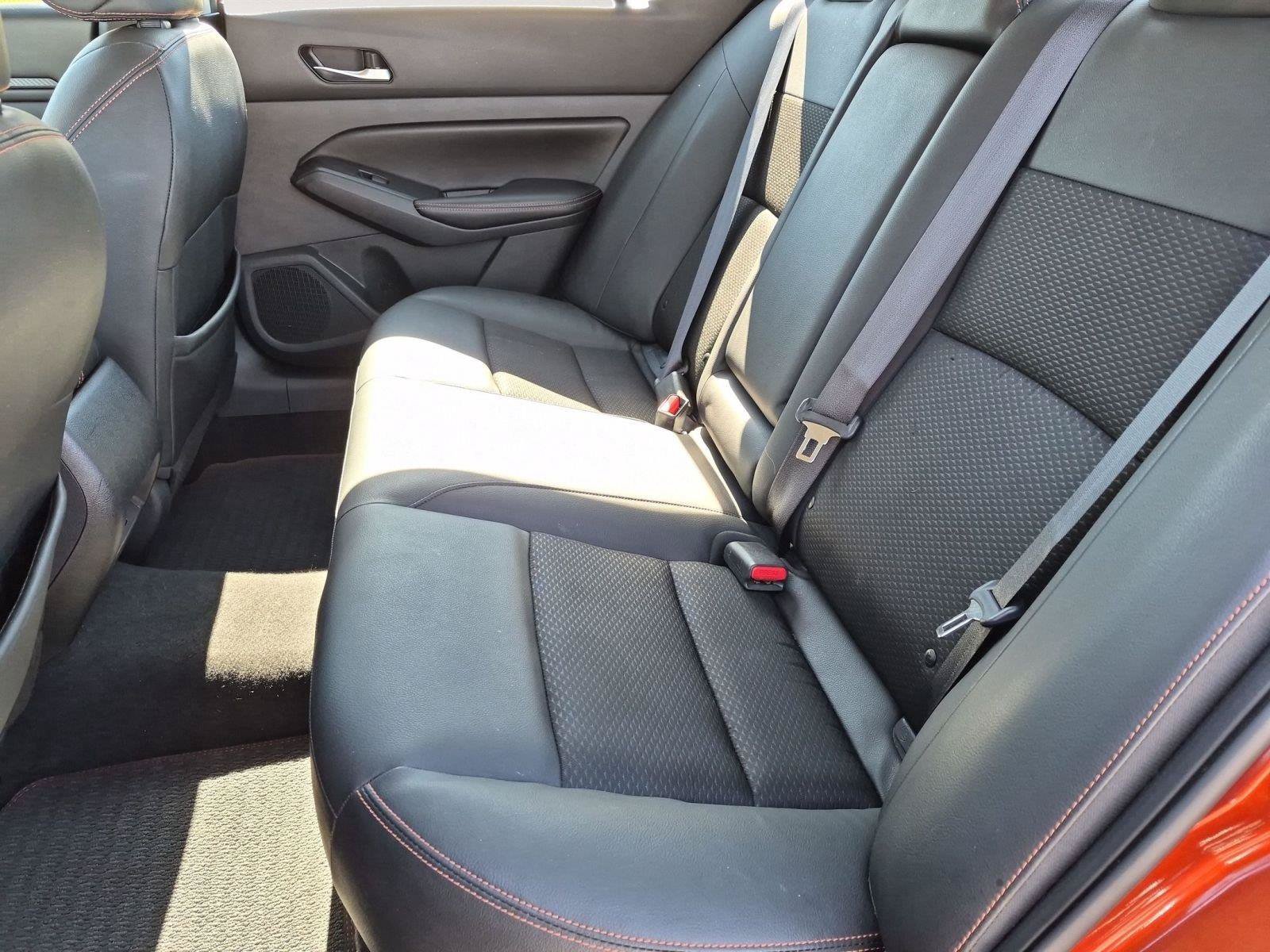 Used 2021 Nissan Altima 2.5 SR FWD image 11