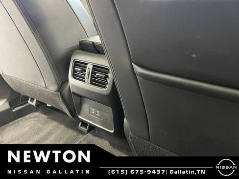 Used 2023 Nissan Rogue SV w/ SV Premium Package AWD/4WD image 21