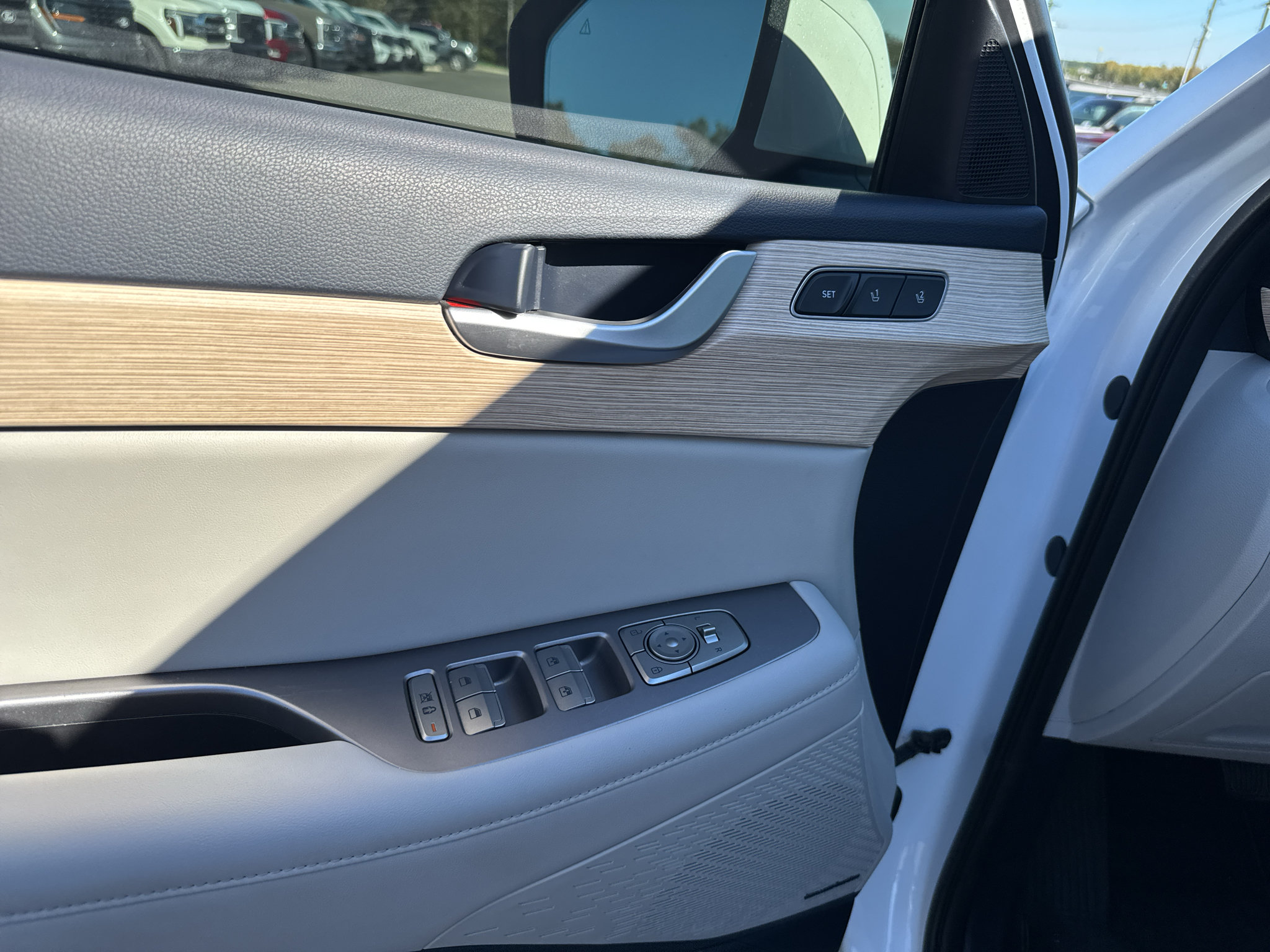 Used 2024 Hyundai Palisade Limited FWD image 24