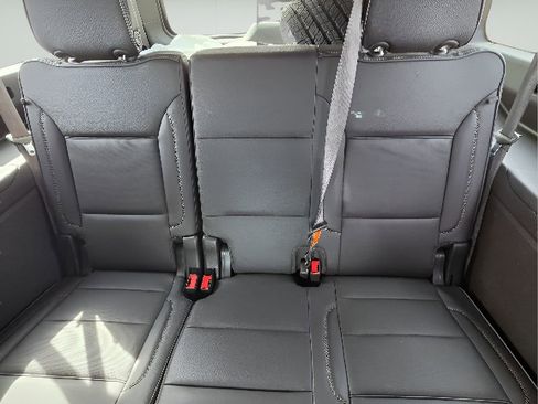 Used 2021 GMC Yukon XL Denali w/ Denali Ultimate Package image 23