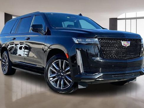 Used 2023 Cadillac Escalade ESV Sport AWD/4WD image 11