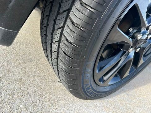 Used 2020 Jeep Grand Cherokee Altitude image 36