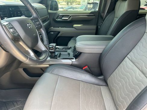 Used 2023 Chevrolet Silverado 1500 ZR2 AWD/4WD image 11