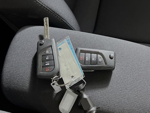 Used 2025 Toyota Corolla LE FWD image 35