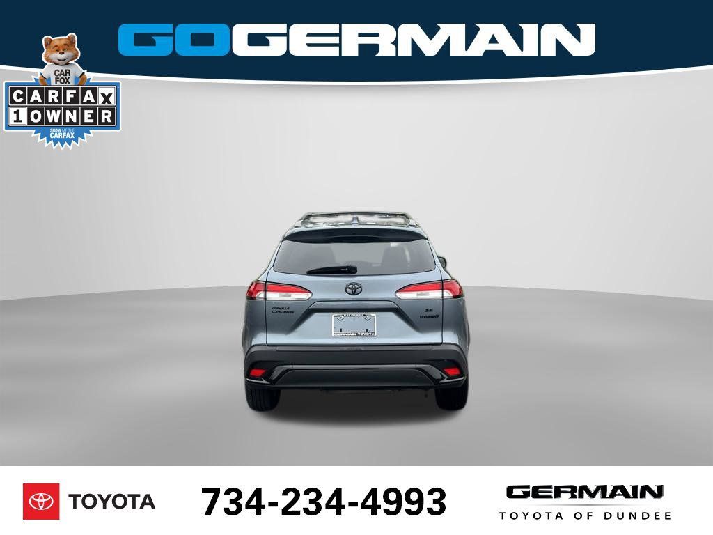 Used 2024 Toyota Corolla Cross AWD Hybrid image 9