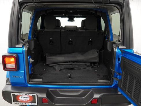 Used 2024 Jeep Wrangler Unlimited w/ Convenience Group AWD/4WD image 44