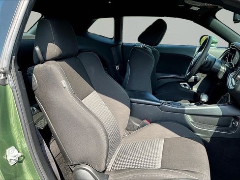 Used 2022 Dodge Challenger R/T Scat Pack RWD image 24