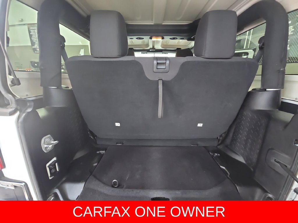 Used 2015 Jeep Wrangler Sport w/ Quick Order Package 24S AWD/4WD image 13