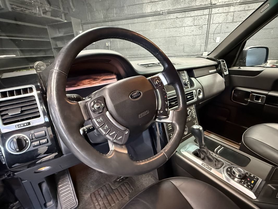 Used 2012 Land Rover Range Rover HSE AWD/4WD image 11