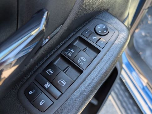 Used 2024 RAM 1500 Big Horn image 16