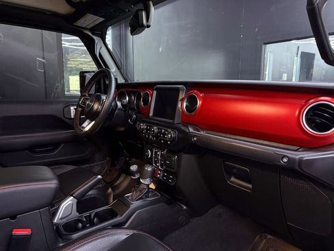 Used 2022 Jeep Gladiator Rubicon w/ LED Lighting Group AWD/4WD image 27