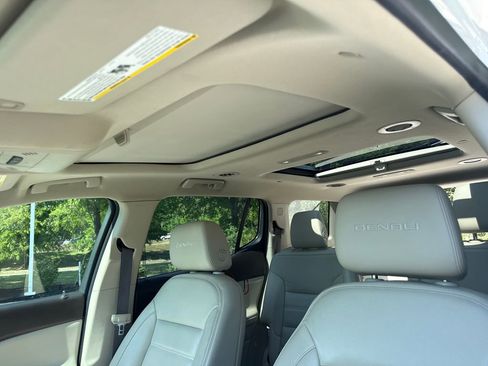 Used 2017 GMC Acadia Denali FWD image 29