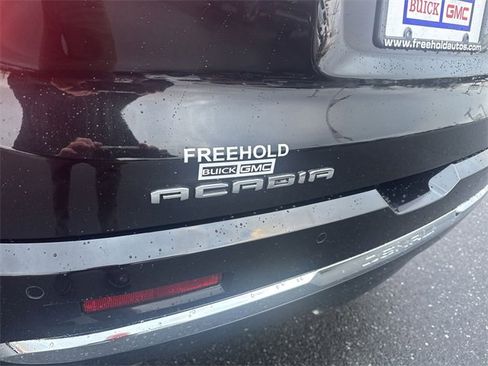 Used 2023 GMC Acadia Denali w/ Denali Ultimate Package image 32