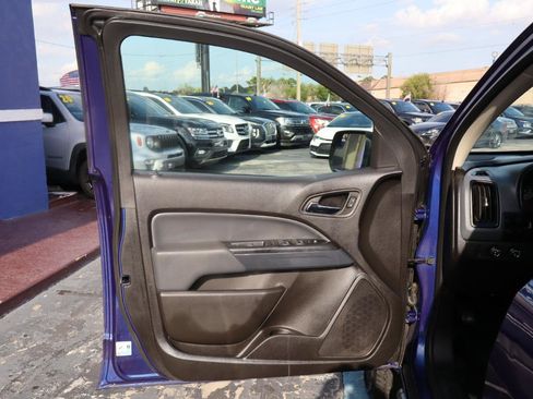 Used 2017 Chevrolet Colorado Z71 AWD/4WD image 18
