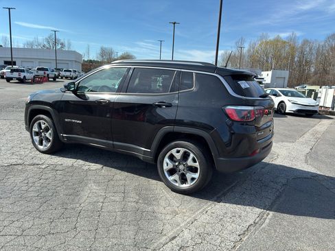 Used 2019 Jeep Compass Limited image 5