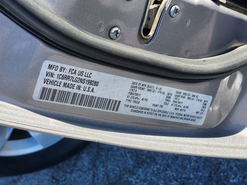 Used 2022 RAM 1500 Classic SLT image 33