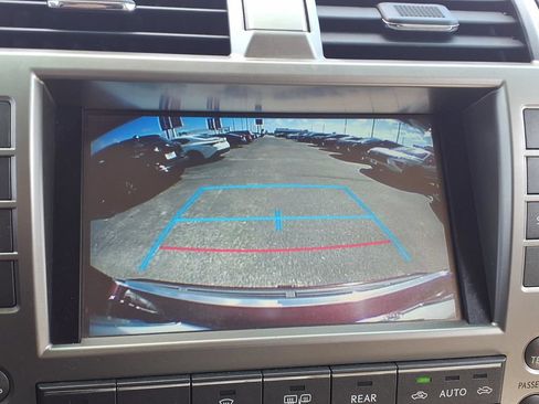 Used 2016 Lexus GX 460 w/ Premium Package AWD/4WD image 4