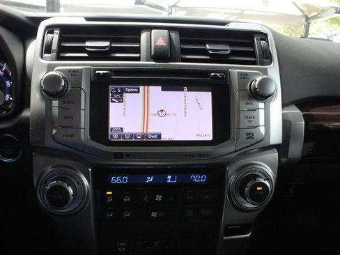 Used 2017 Toyota 4Runner Limited AWD/4WD image 40