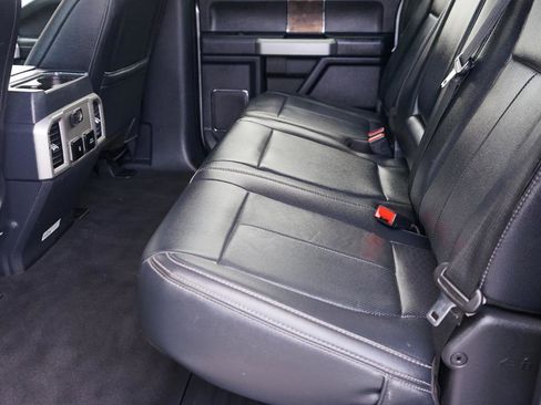 Used 2022 Ford F250 Lariat w/ FX4 Off-Road Package AWD/4WD image 23