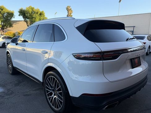 Used 2021 Porsche Cayenne image 11