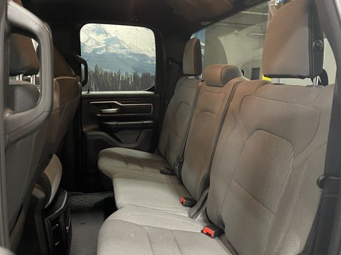 Certified 2024 RAM 1500 Big Horn RWD image 16