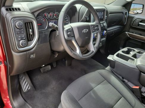 Certified 2022 Chevrolet Silverado 1500 RST AWD/4WD image 10