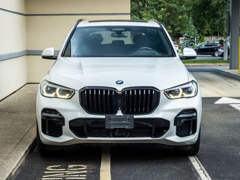 Used 2023 BMW X5 sDrive40i w/ Executive Package RWD image 2