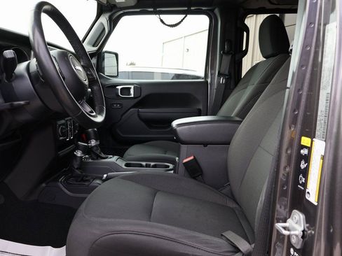 Used 2022 Jeep Gladiator Sport image 22