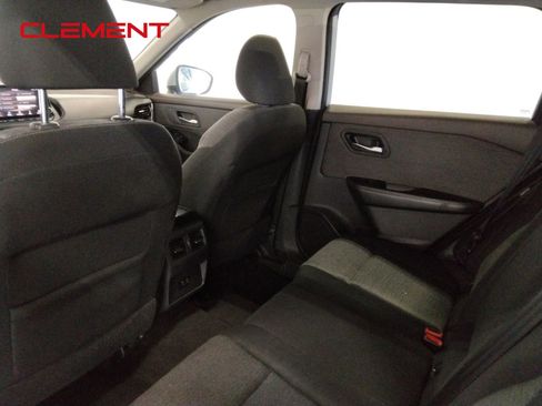 Used 2021 Nissan Rogue SV image 33