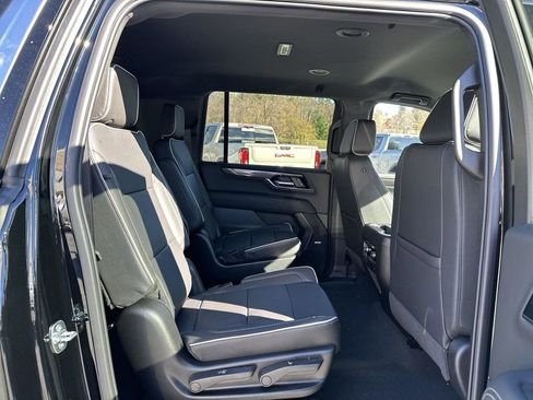 New 2026 GMC Yukon XL Elevation w/ LPO, Floor Liner Package AWD/4WD image 11