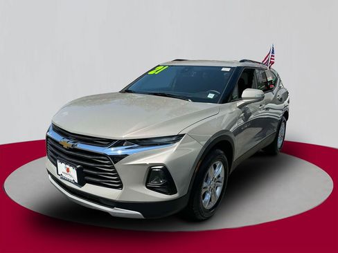 Used 2021 Chevrolet Blazer LT image 2