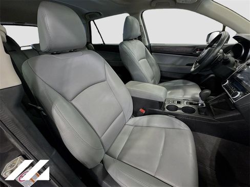 Used 2019 Subaru Outback 2.5i Limited w/ Popular Package #2 image 32