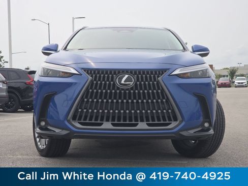 Used 2025 Lexus NX 350h AWD w/ Accessory Package (2T) image 11