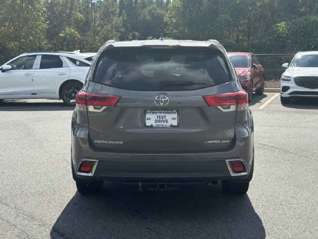Used 2019 Toyota Highlander Limited Platinum AWD/4WD image 7