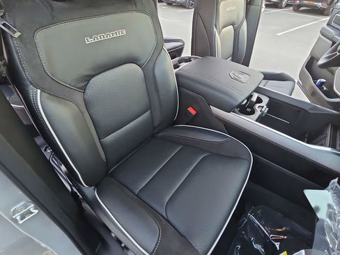 New 2026 RAM 1500 Laramie AWD/4WD image 10