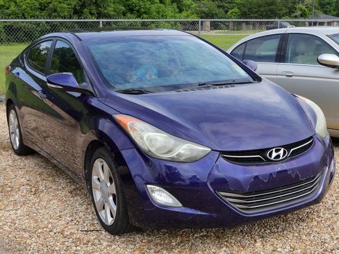 Used 2013 Hyundai Elantra Limited w/ Technology Pkg FWD image 4