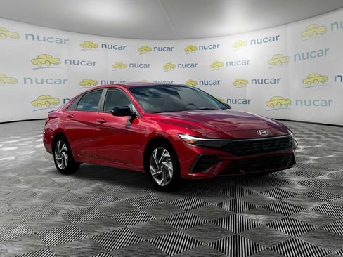 New 2025 Hyundai Elantra Sport image 11