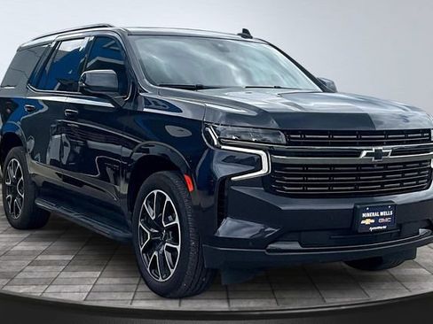 Used 2022 Chevrolet Tahoe RST w/ Sport Performance Package AWD/4WD image 3
