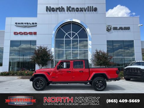 New 2025 Jeep Gladiator Sport image 2