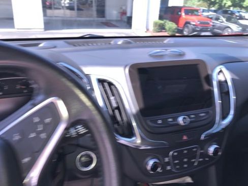 Used 2020 Chevrolet Equinox LT w/ Sport Edition AWD/4WD image 17