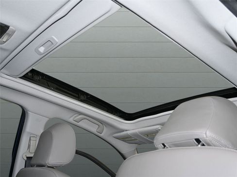 Used 2014 Subaru Forester 2.5i Limited image 24