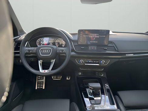Used 2024 Audi SQ5 Premium Plus image 25