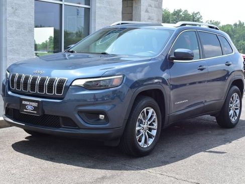 Used 2020 Jeep Cherokee Latitude Plus w/ Cold Weather Group AWD/4WD image 15