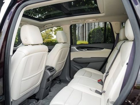 Used 2020 Cadillac XT6 Premium Luxury AWD/4WD image 42