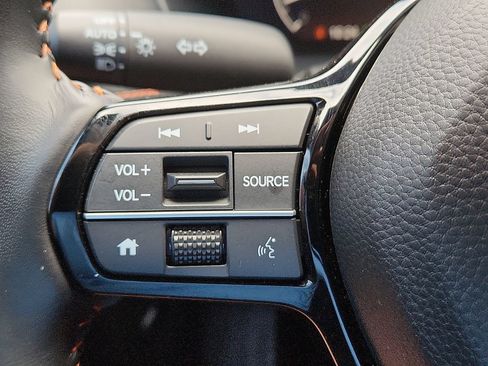 Used 2025 Honda HR-V Sport image 16