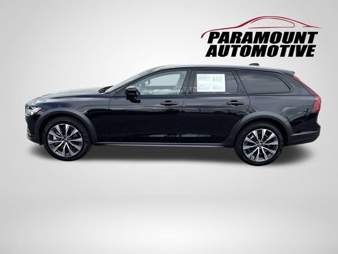 Used 2025 Volvo V90 B6 Cross Country Plus AWD/4WD image 4
