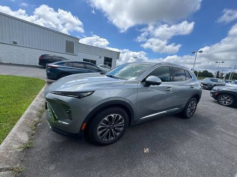 Used 2024 Buick Envision Preferred AWD/4WD image 8
