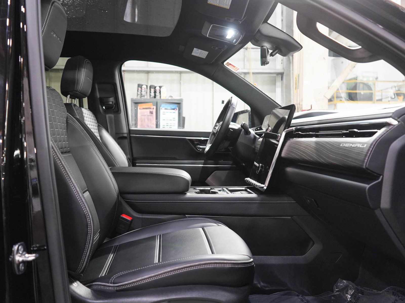 Used 2026 GMC Sierra EV Denali AWD/4WD image 13